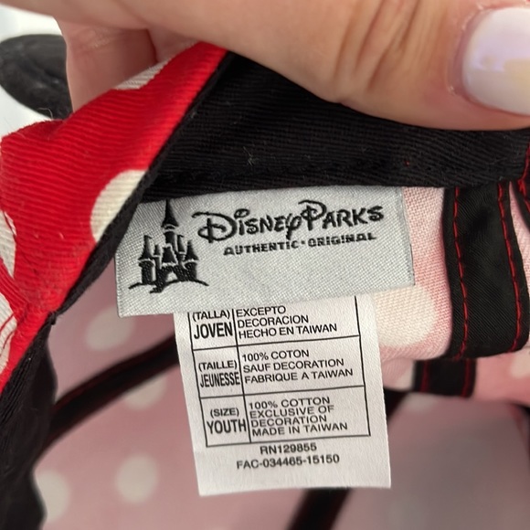 Minnie Mouse Hat - Picture 4 of 4